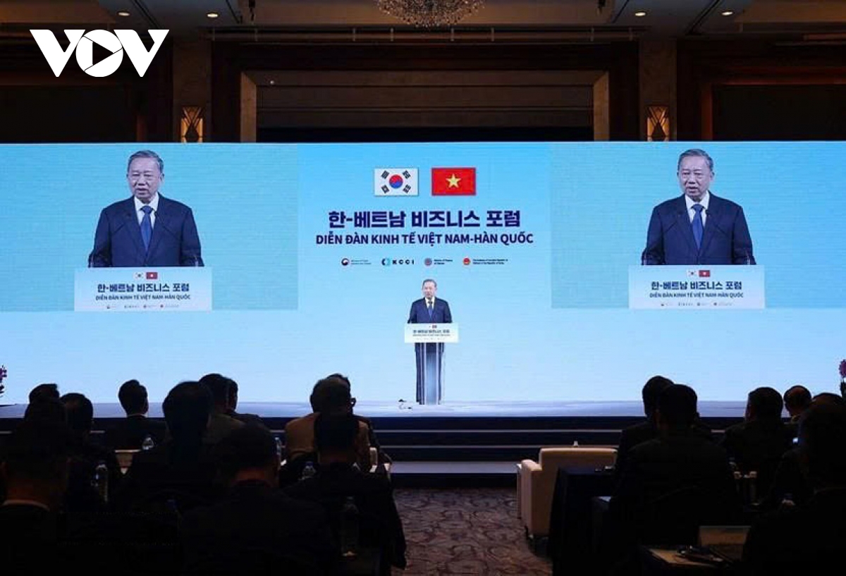 Vietnam and RoK vow to expand economic cooperation at Seoul forum